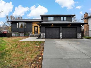 8028 Morgan Cir N, Brooklyn Park, MN 55444