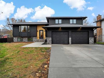 8028 Morgan Cir N, Brooklyn Park, MN, 55444