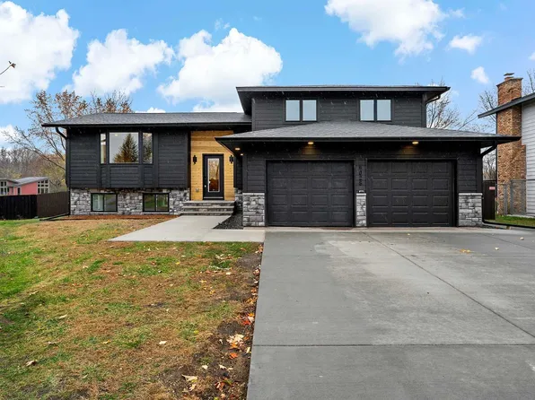 8028 Morgan Cir N, Brooklyn Park, MN 55444