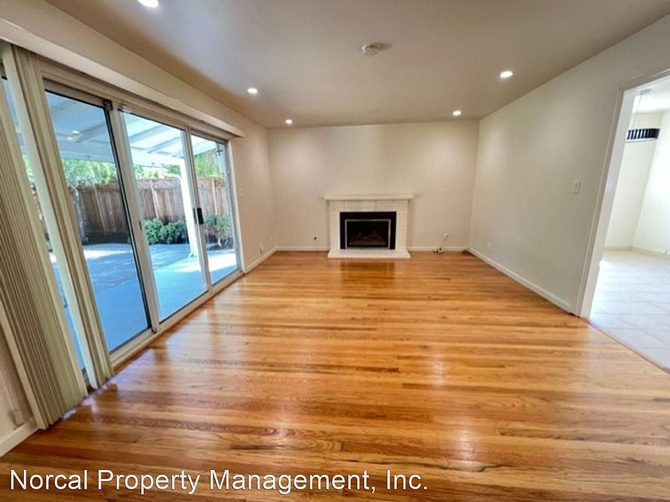 1st image of 2069 Barrett Ave