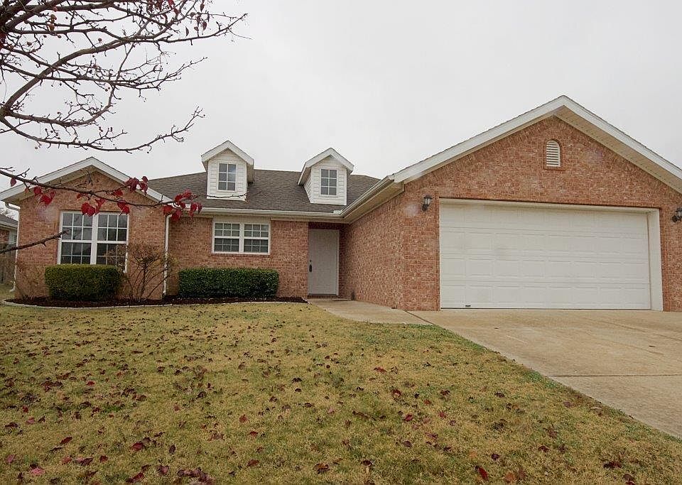 1st image of 4004 SW Moline Ave