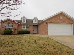 4004 SW Moline Ave, Bentonville, AR 72712