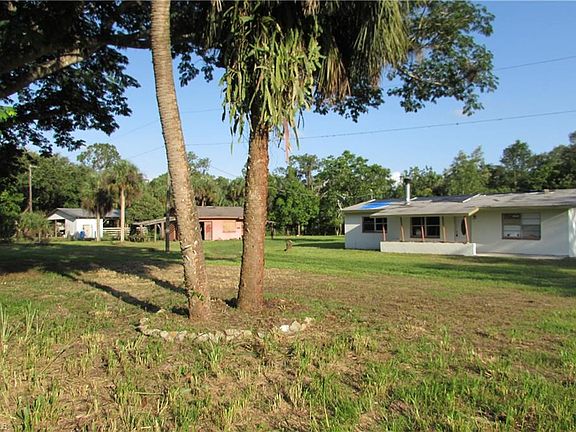 3rd image of 17900 Sands Dr