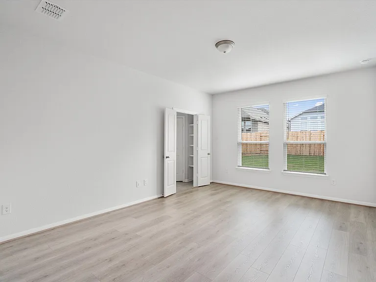 315 Diamondleaf Dr — Photo 12