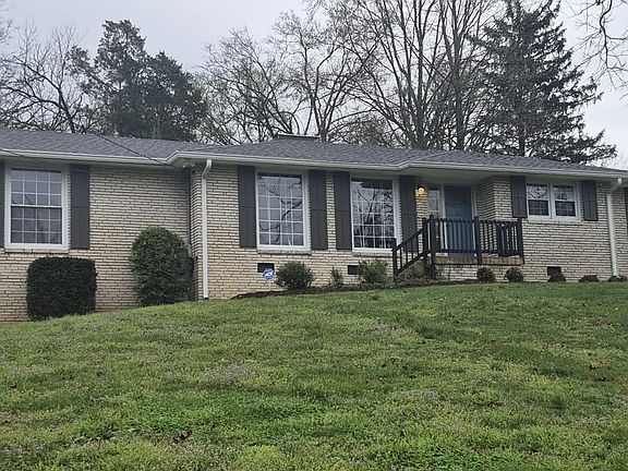 2nd image of 742 Currey Rd