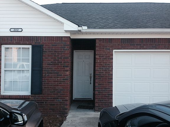 4th image of 202 Kirk Cauldy Dr