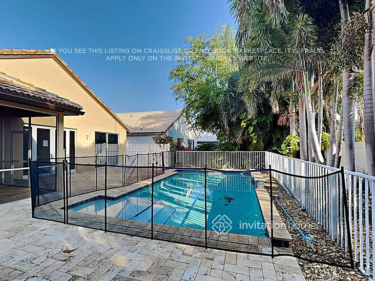 13512 Carrick Green Ct — Photo 17