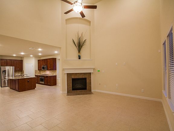 3rd image of 17635 Barrowfield Ln