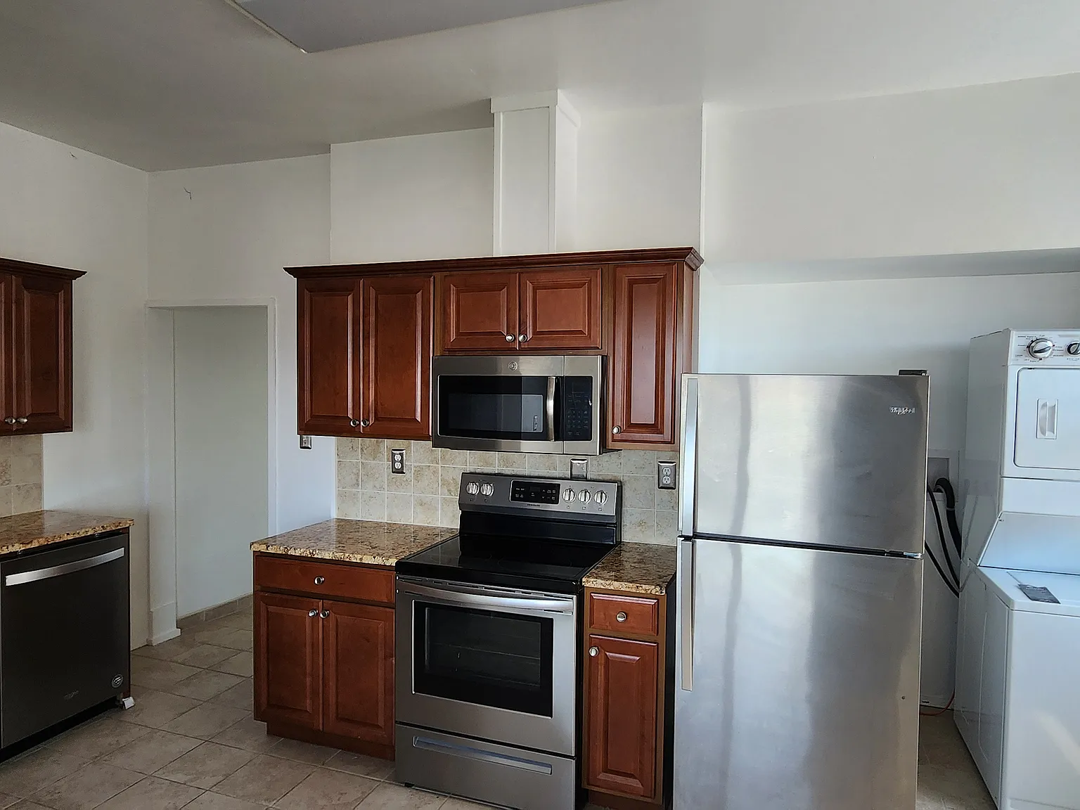 1 bed, 650 sqft, $2,250 — Photo 2