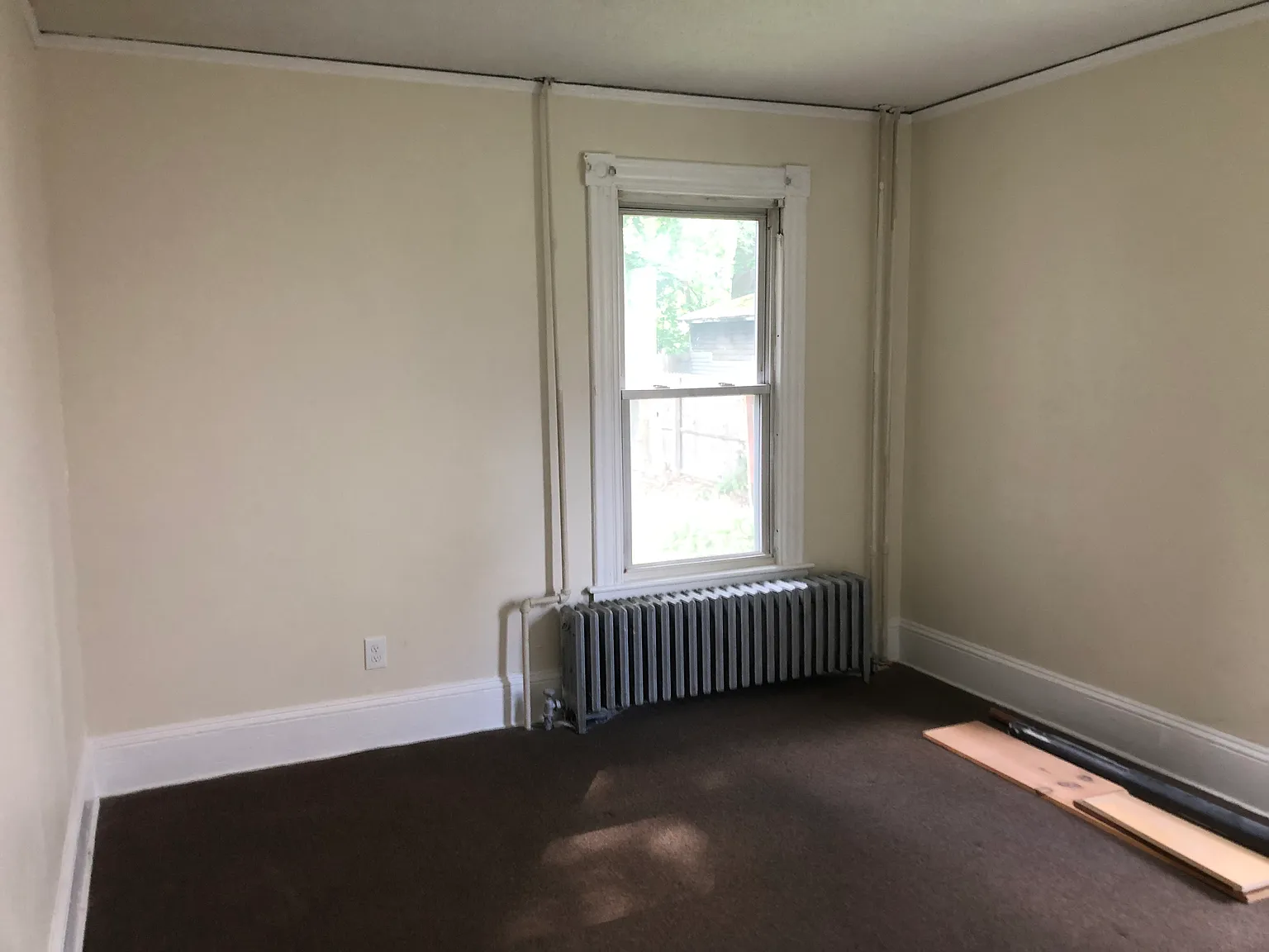 39 E Raymond St — Photo 4