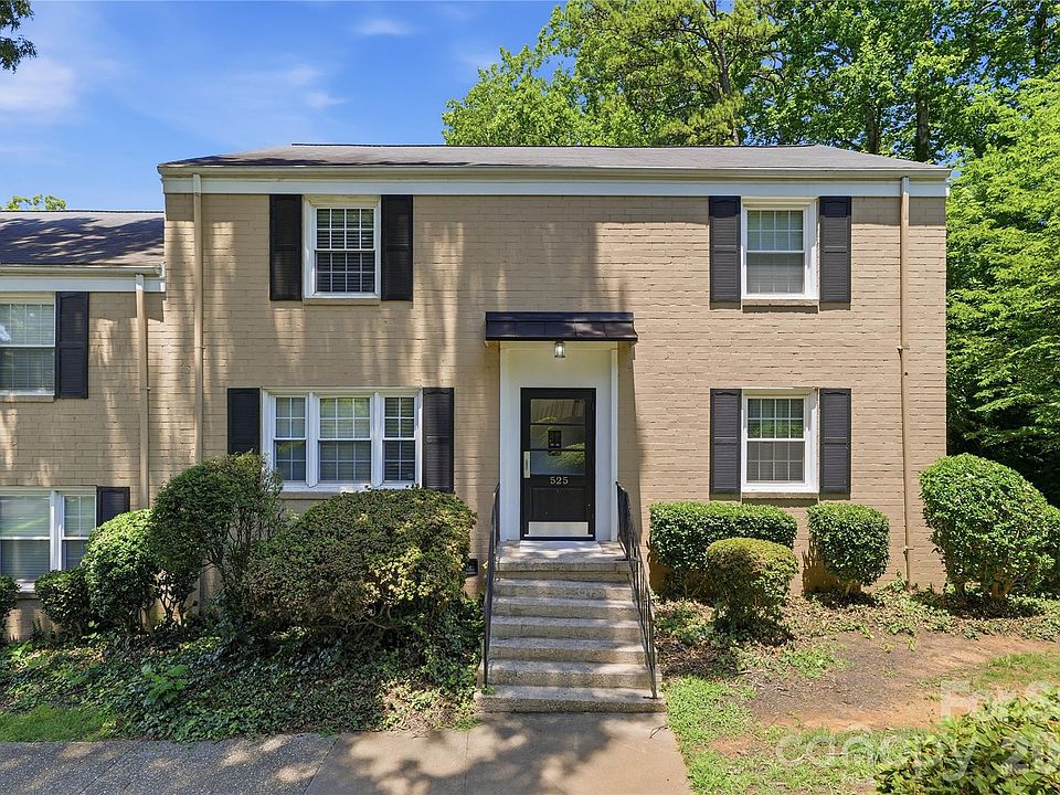 1st image of 525 Wakefield Dr