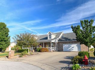 218 N Ridge Rd, Versailles, IN 47042