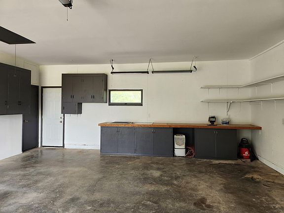 4th image of 56676 412th St