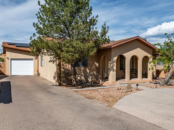 811 San Andres Ave NW, Albuquerque, NM 87107
