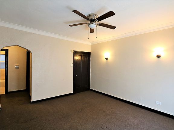 3rd image of 9052 S Dauphin Ave APT 1E