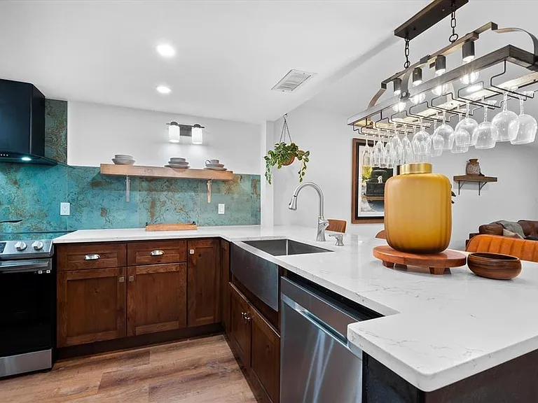 3700 S Osprey Ave #214 — Photo 8