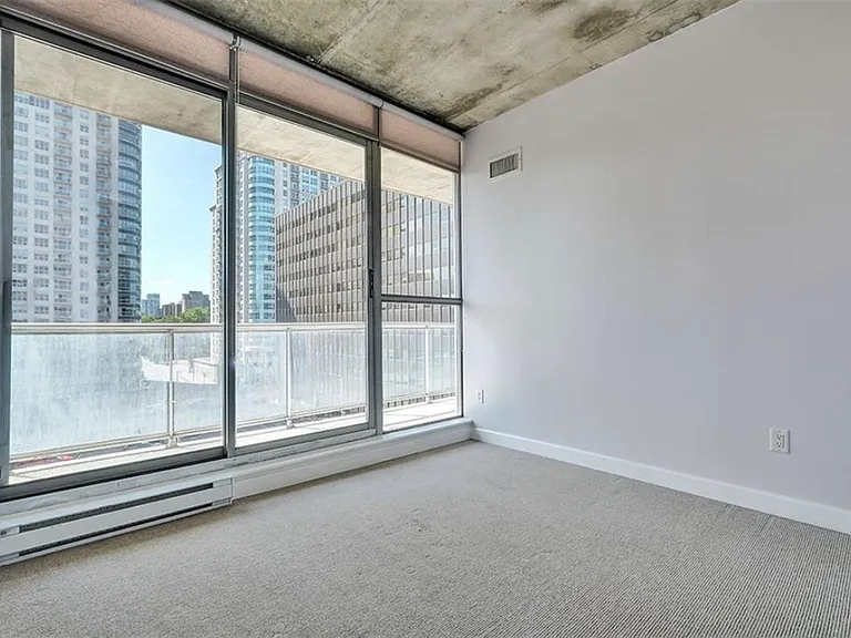 179 George St #706 — Photo 37