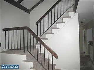 2nd image of 28 Bradford Way