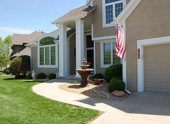 3rd image of 5817 NE Coral Dr