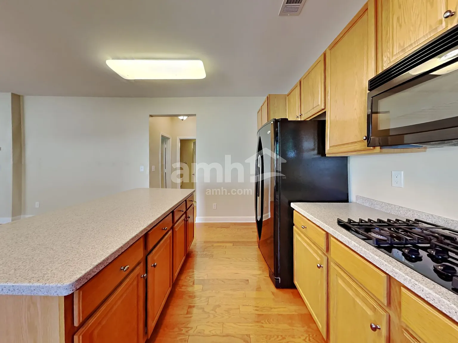 4 bed, 2.5 bath, 2859 sqft, $2,580 — Photo 3