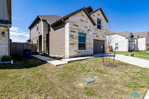 821 Falkland Trce Photo 1