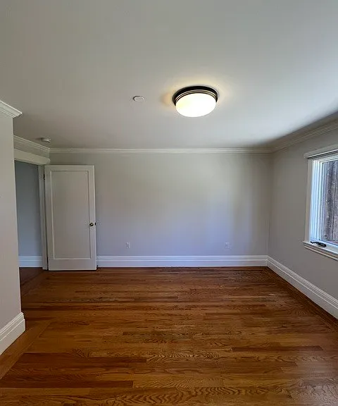 744 Oak St #10 — Photo 6