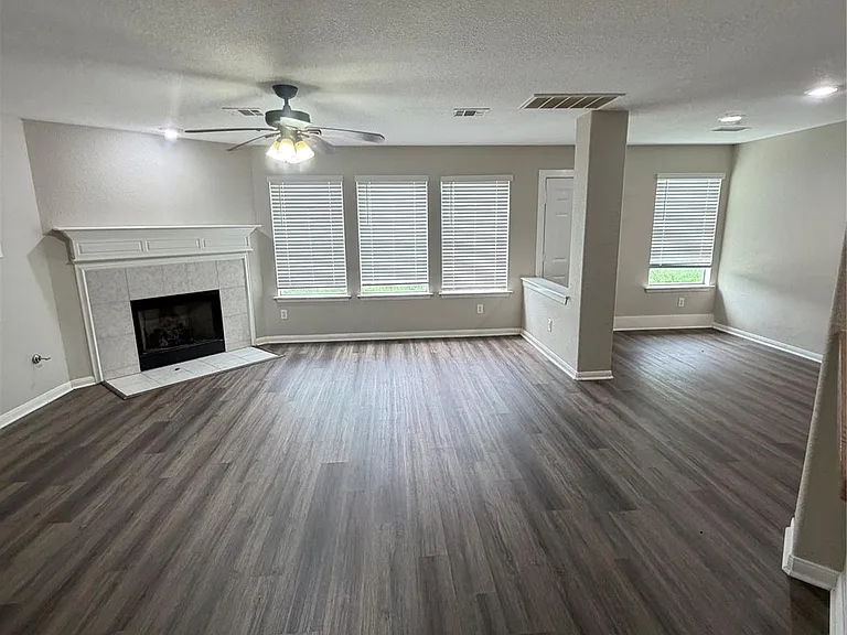 3219 Watercliff Ct — Photo 5
