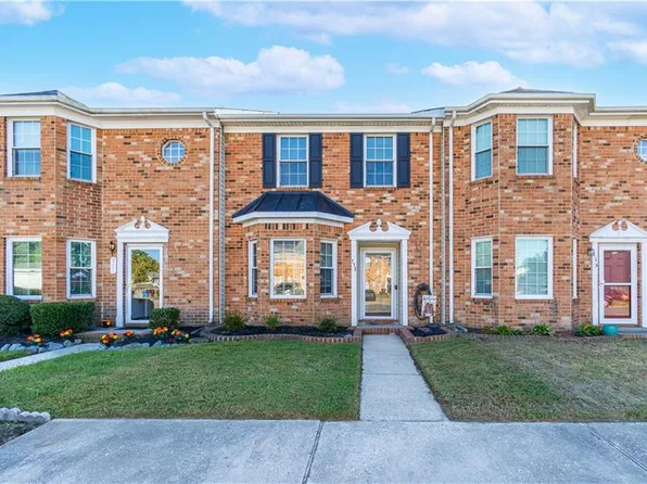 713 Sutherland Dr, Chesapeake, VA 23320