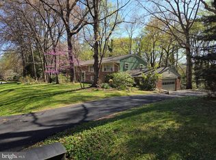 3004 Rayjohn Ln, Herndon, VA 20171