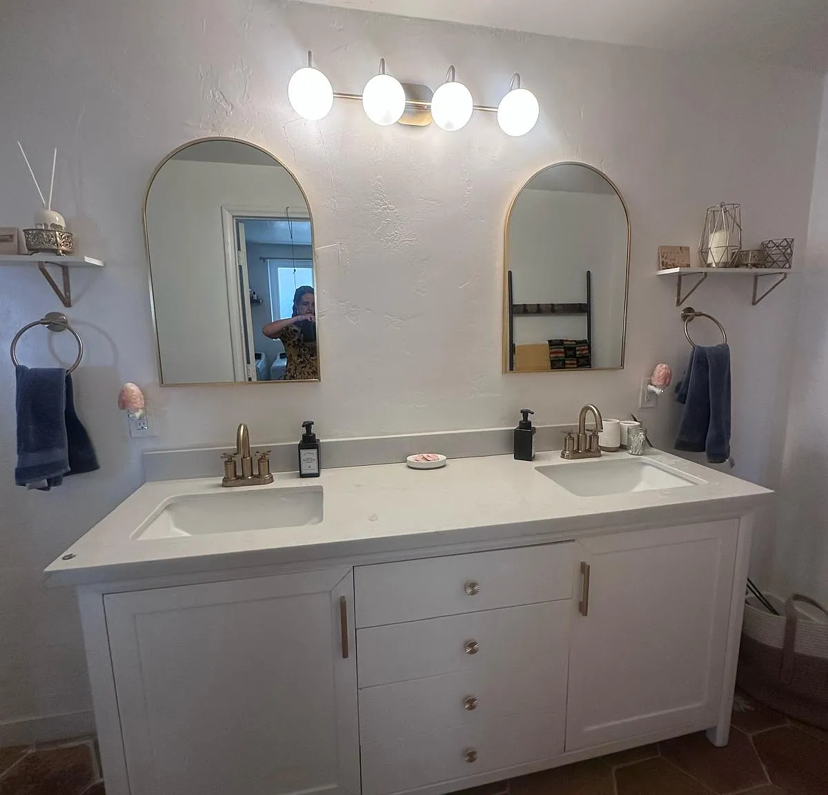 4 bed, 2035 sqft, $1,200 — Photo 2