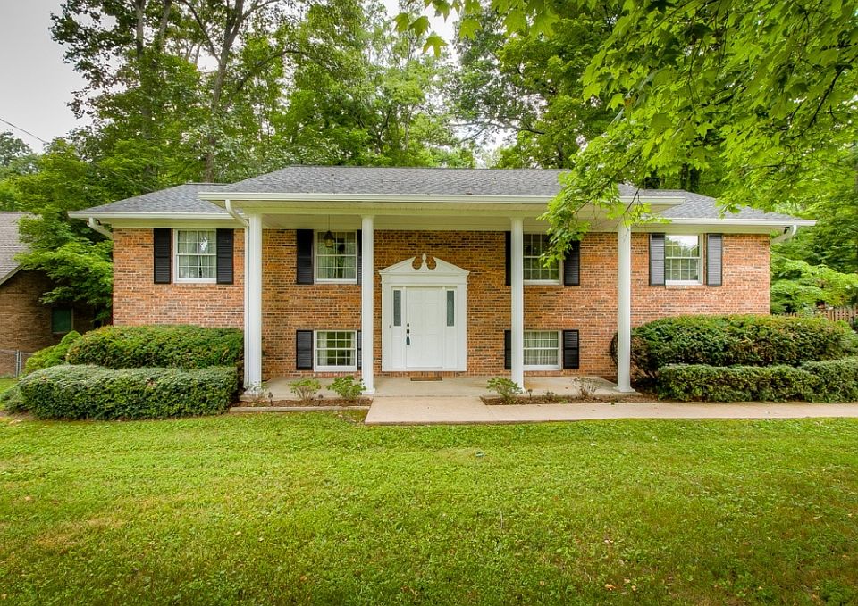 1st image of 3918 Skyland Dr