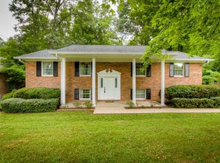 3918 Skyland Dr, Kingsport, TN 37664