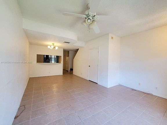 5th image of 3 Whitehead Cir #9