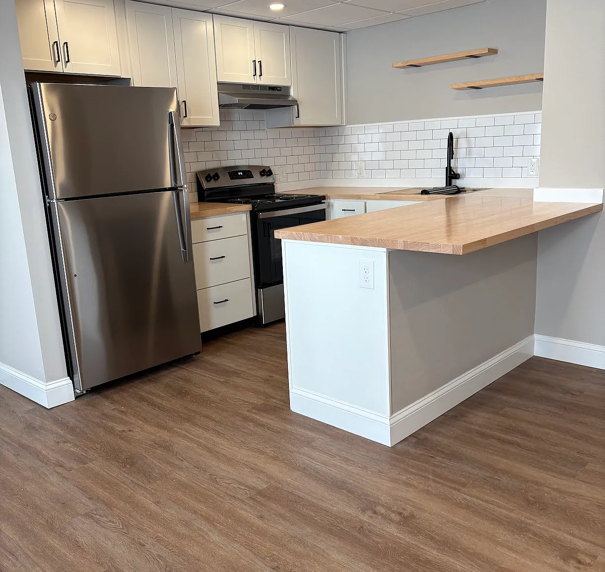 31 Union Square LLC — Photo 1