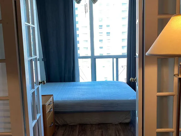 95 Prince Arthur Ave #711 — Photo 11