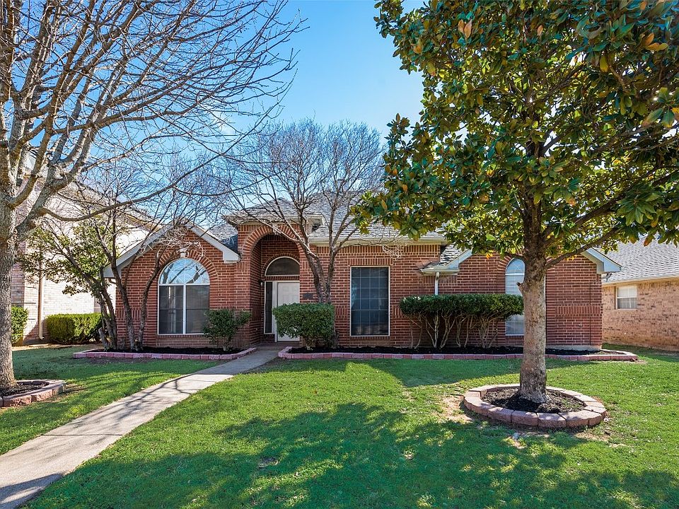 1st image of 1022 Essex Dr