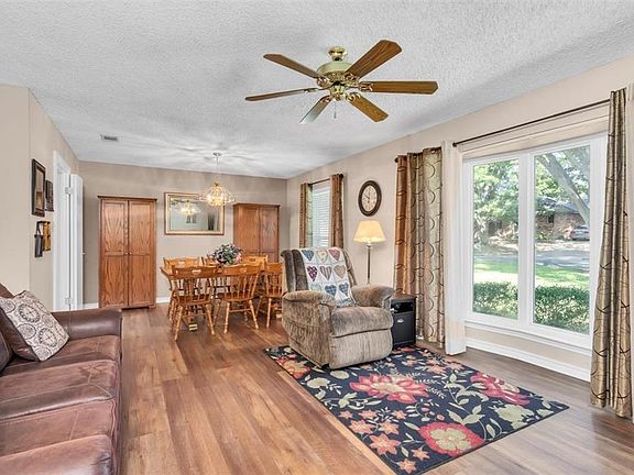 4th image of 4517 Saldana Dr
