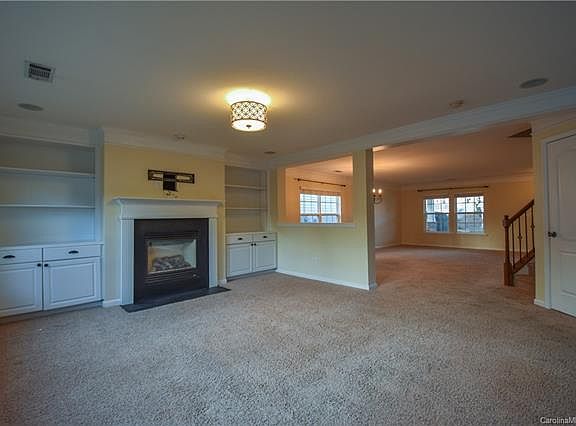 5th image of 115 Glade Valley Ave