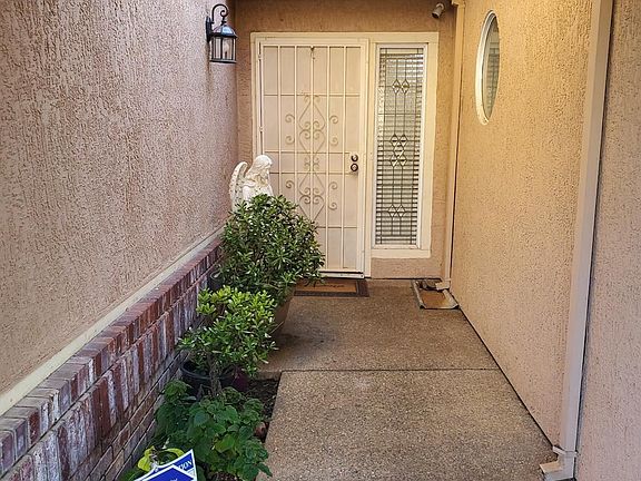 2nd image of 9512 Ringford Ct