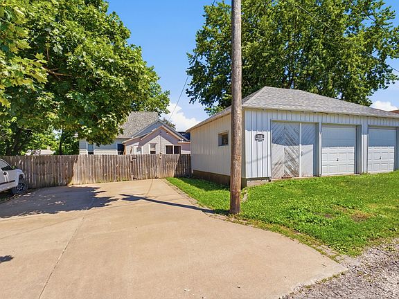 3rd image of 908 4th St