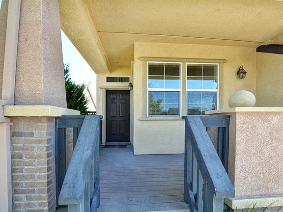 3rd image of 426 Vivienne Dr