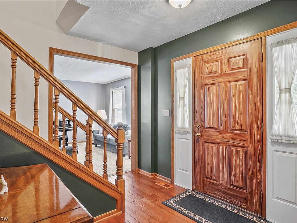 75 Cedar Woods Dr, Cuyahoga Falls, OH 44223 Zillow