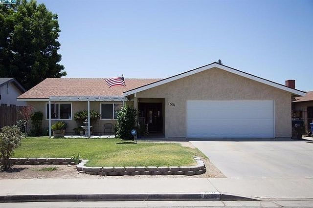 For Sale: 1531 Heritage Ave, Porterville, CA 93257