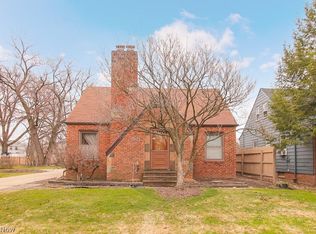 1671 Warrensville Center Rd, South Euclid, OH 44121