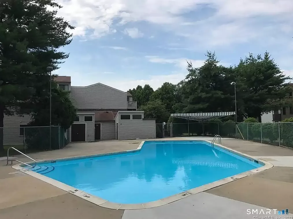 1 bed, 604 sqft, $1,700 — Photo 3