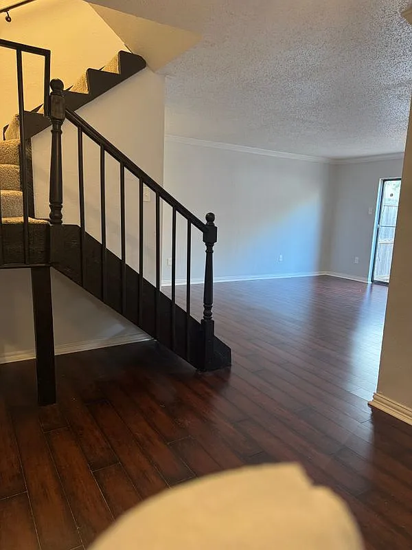 Building Photo - 883 Dublin Dr #1