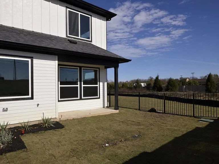 2600 Gattis School Rd #1401 — Photo 10