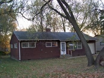 2nd image of 6905 E 113th St