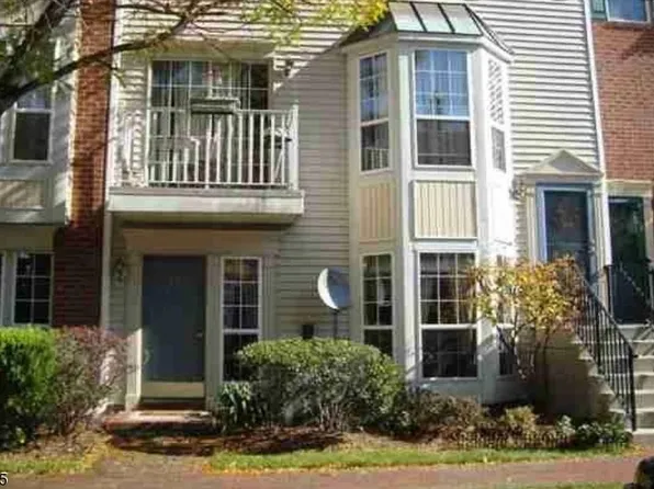 94 13th Ave #718, Newark, NJ 07103