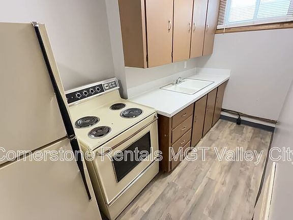 2nd image of 227 Central Ave S APT 6